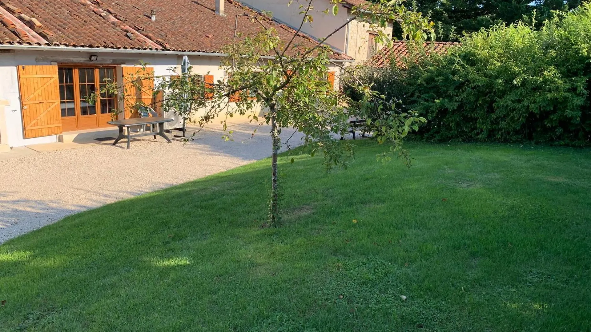 Gite La Combe Pour Les Amateurs De Nature Saint-Etienne-du-Bois